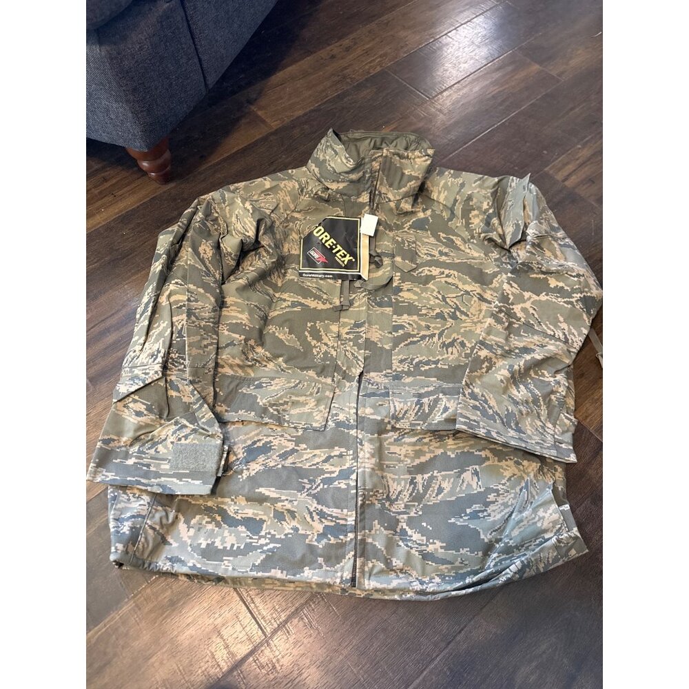 NEW Gore-Tex US Air Force Large Regular All Purpose Jacket With Hood